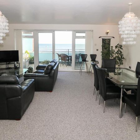 פוולהלי Sea View Apartment מראה חיצוני תמונה