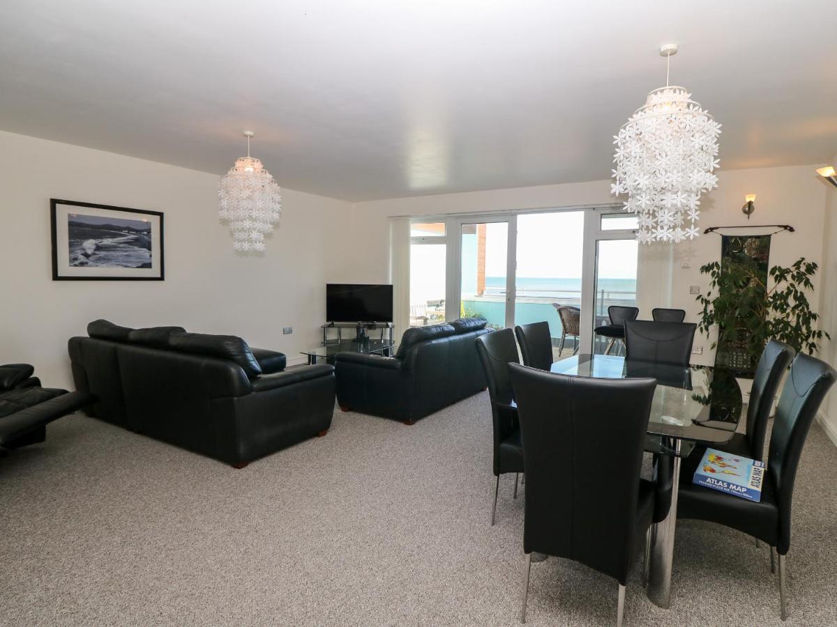 פוולהלי Sea View Apartment מראה חיצוני תמונה