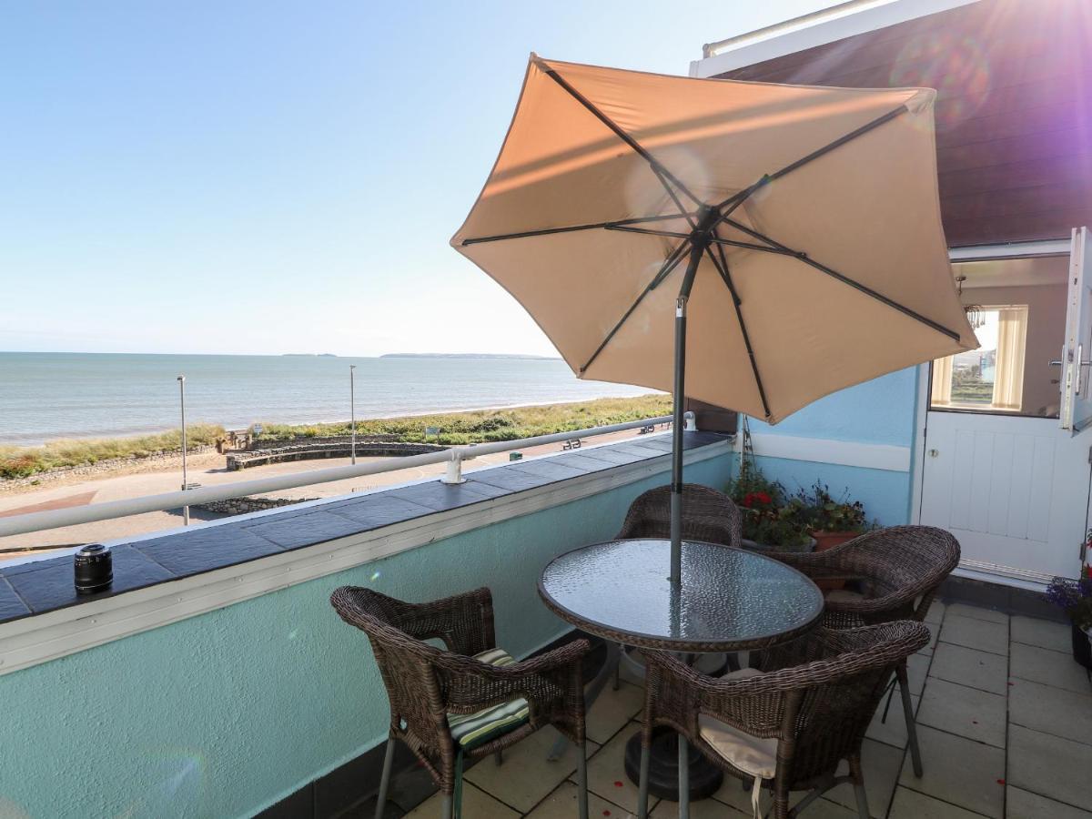 פוולהלי Sea View Apartment מראה חיצוני תמונה