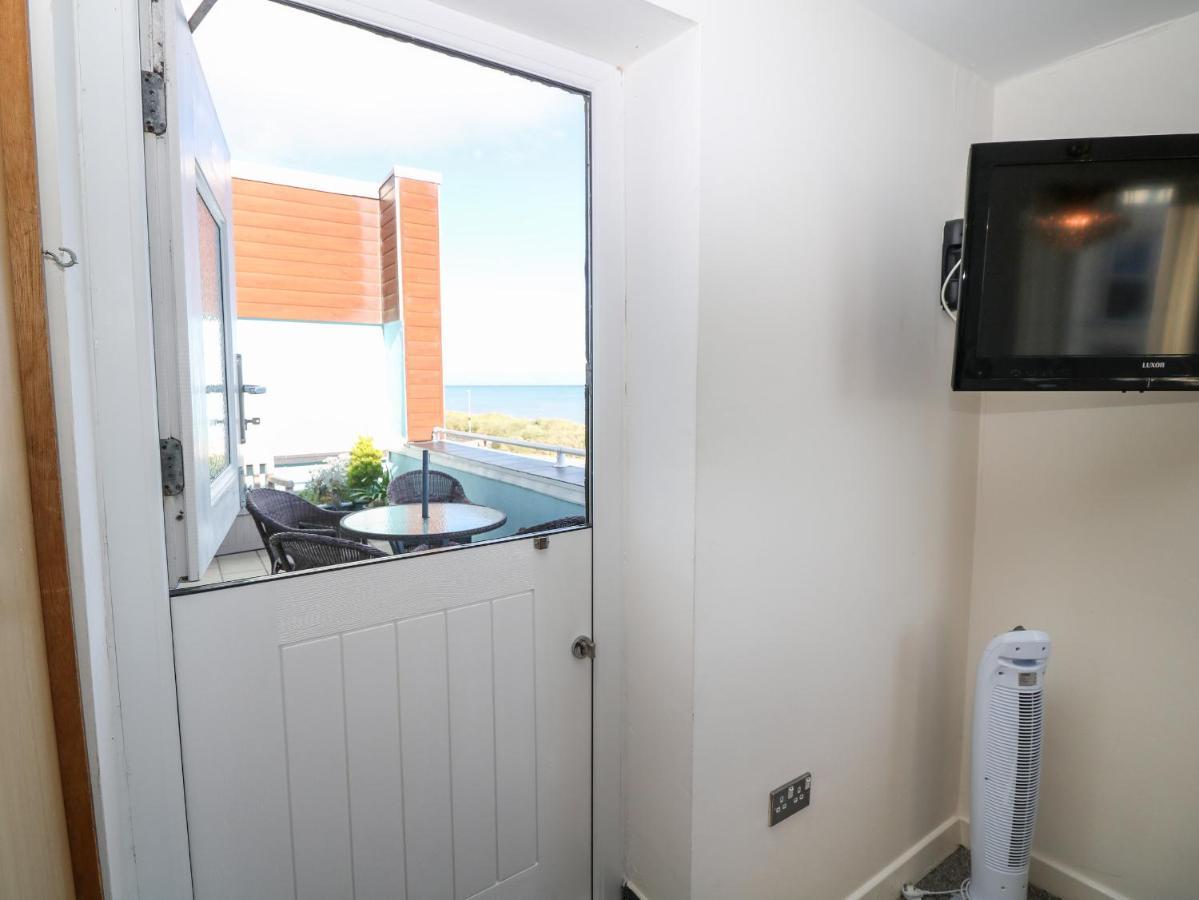 פוולהלי Sea View Apartment מראה חיצוני תמונה